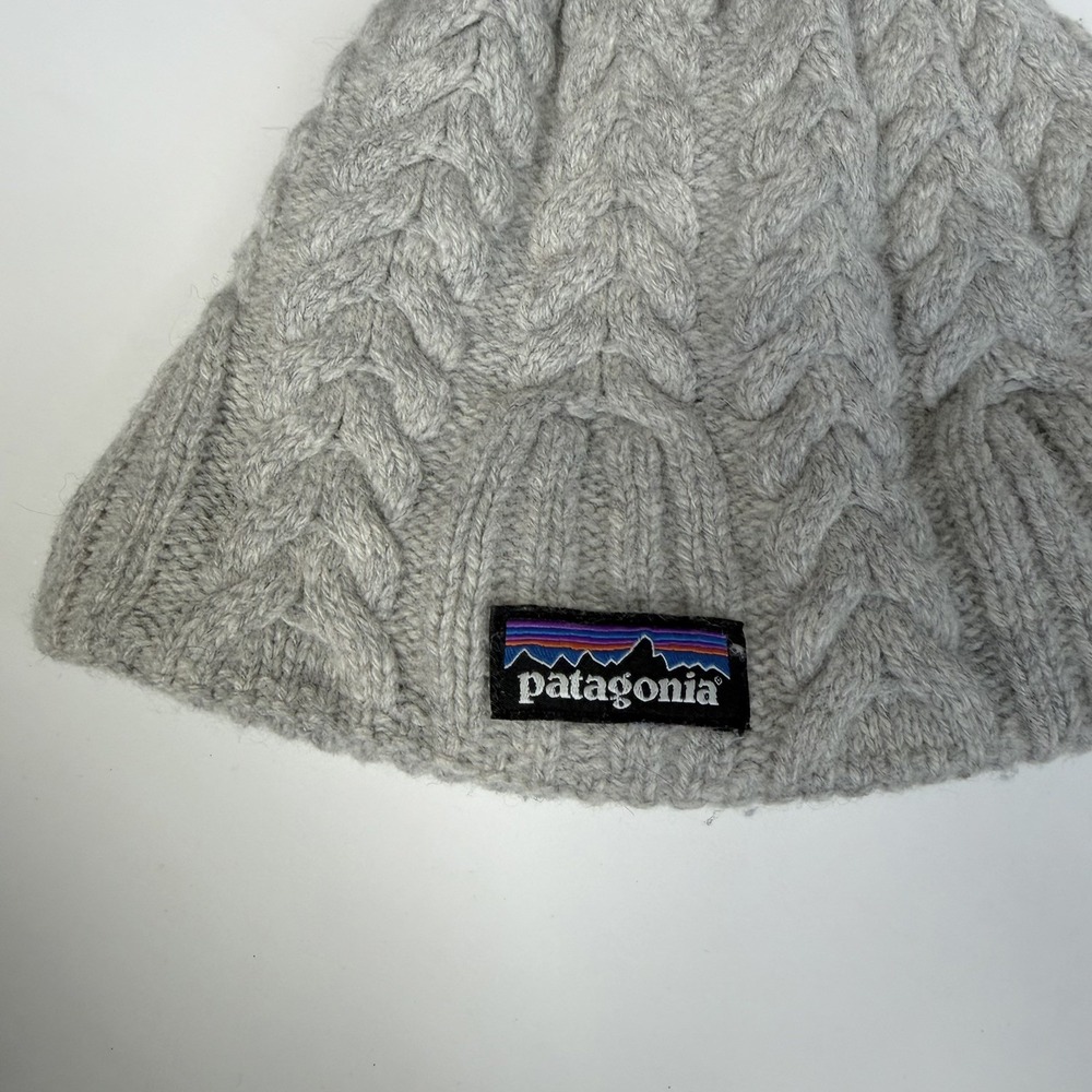 Patagonia Beanie Womens Gray Cable Knit Fleece Lined Wool Blend